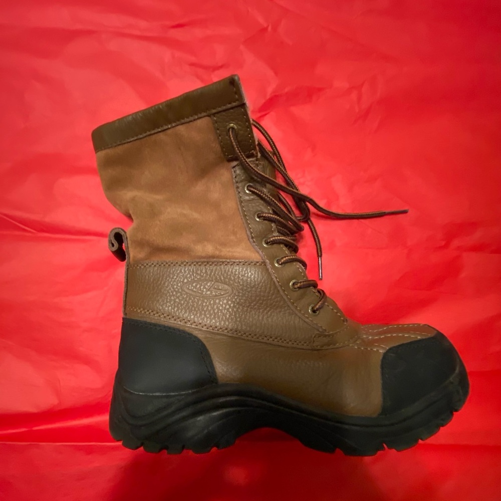 Snow Boots size 7